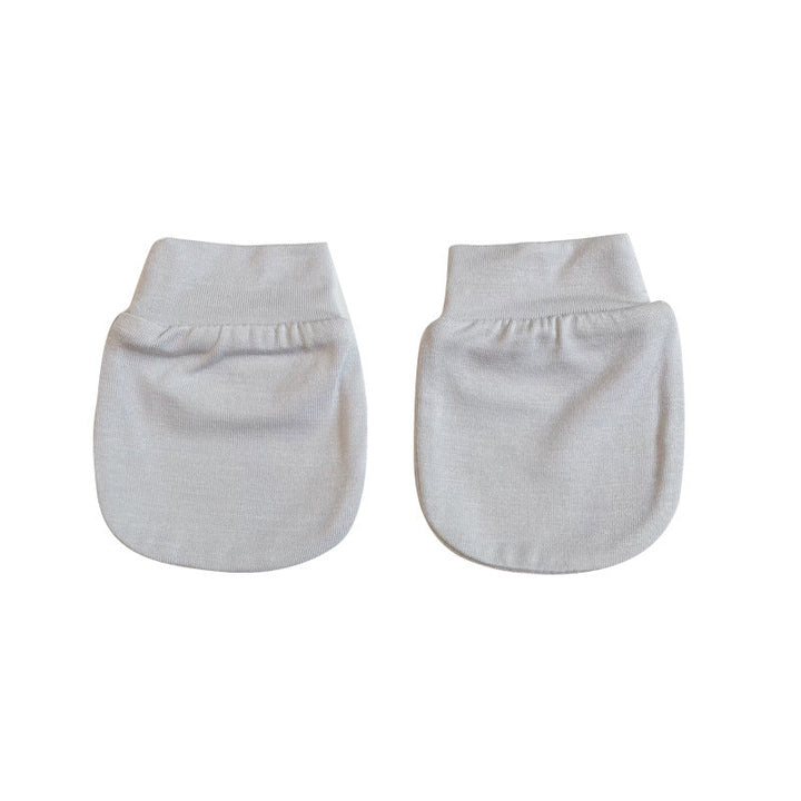 Why Bamboo Fiber Baby Gloves are a Must-Have for Your Little One